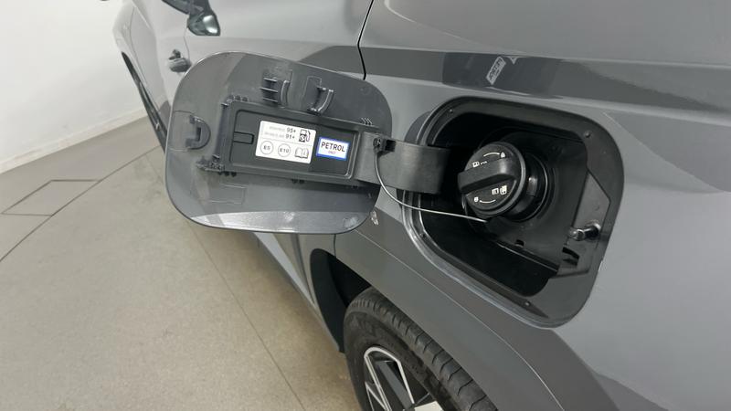 Hyundai TUCSON Photo cohere-40db30f2752aad4f65cd4fc0f580c4cad26a5099.jpg