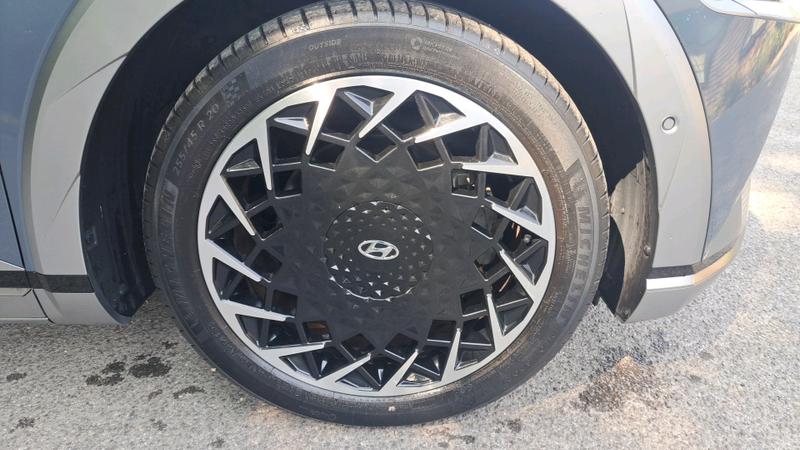 Hyundai IONIQ 5 Photo cohere-412abf16cd4b6fdbf67bcfc39a3c22cbbb3aeee8.jpg