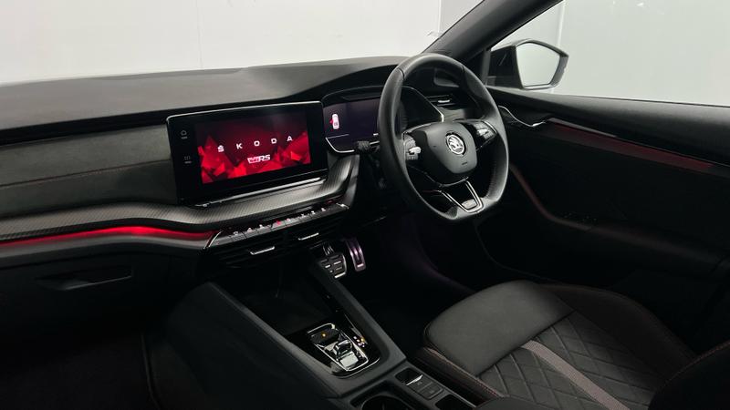 Skoda OCTAVIA Photo cohere-416b2dc4f14e4756def95c7741353232e7cbeebb.jpg