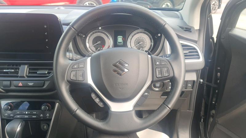 Suzuki S-Cross Photo cohere-4185eb7d71fd6383001edcd9777c50e20b546ef4.jpg