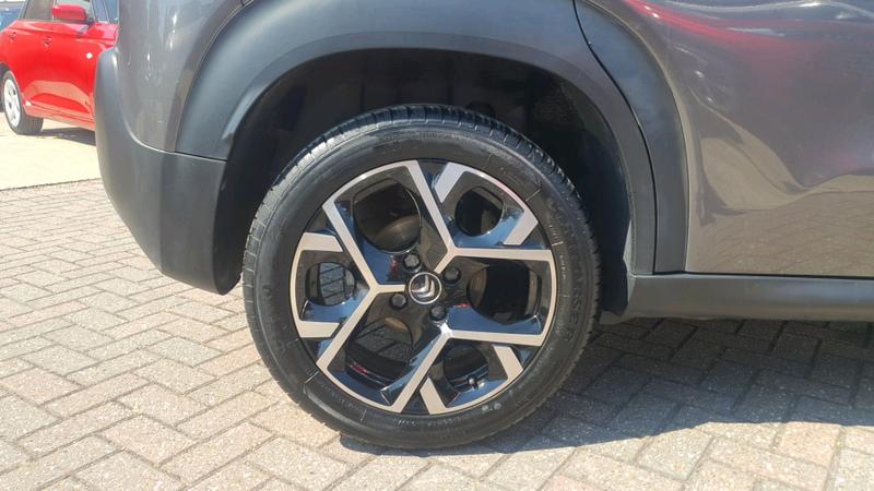 Citroen C3 Aircross Photo cohere-41c8ac76d01b50869d2c3fe56cd0567a4d68d8c7.jpg