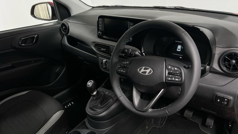 Hyundai i10 Photo cohere-4254dbb7dd498e2e8b0bf2e324d51ae8e8623c7a.jpg