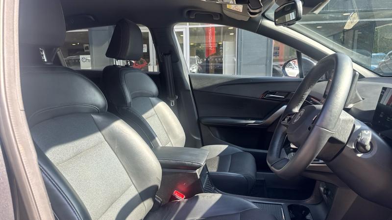MG MG4 EV Photo cohere-42e5b374eb85741affb8aeb90f9c937ce7685bb6.jpg