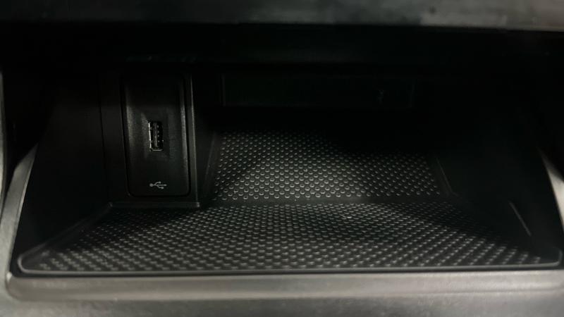 Volkswagen GOLF Photo cohere-4309d720f1f957323293ac0329599623b404945a.jpg