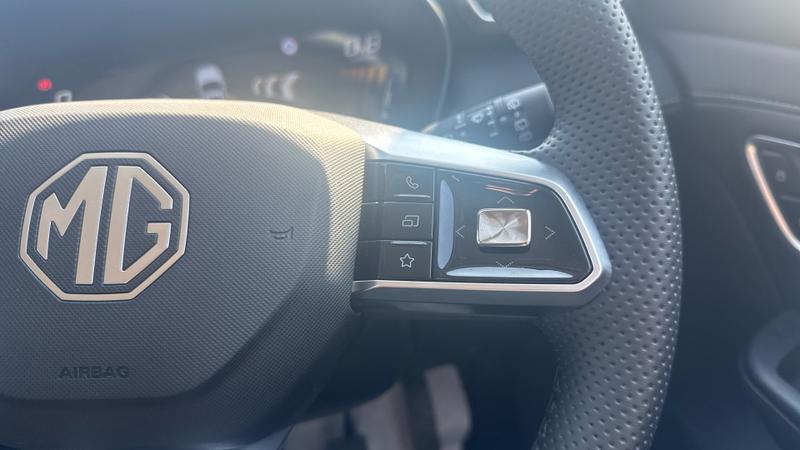 MG MG ZS Photo cohere-432f223fbe4aa370052e4dd2014d159d0468c508.jpg