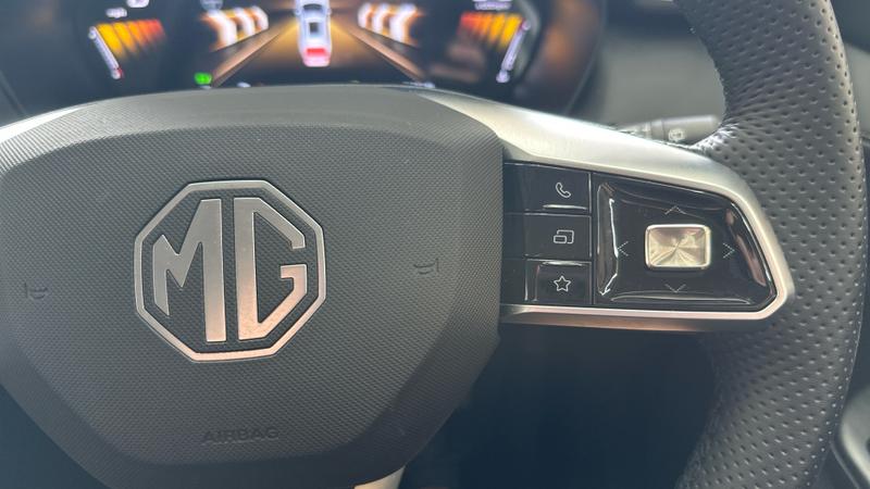 MG ZS Hybrid+ Photo cohere-4372c94c2fe1d19a77b6b0b2395df22c92cd93a0.jpg