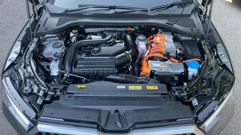 Skoda SUPERB Photo cohere-445a9cfc6c79e27625db70209111ea633625599f.jpg