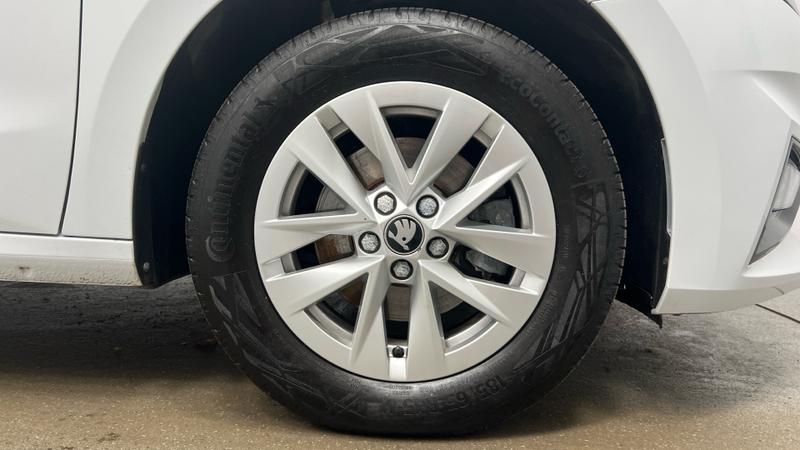 Skoda FABIA Photo cohere-44c3a63975d5fa9c1e7b89f8ea7436cc4e3cedbf.jpg