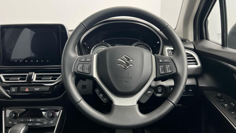 Suzuki S-CROSS Photo cohere-44ff278b43303deca6f4de605f85d89f137fc8e0.jpg
