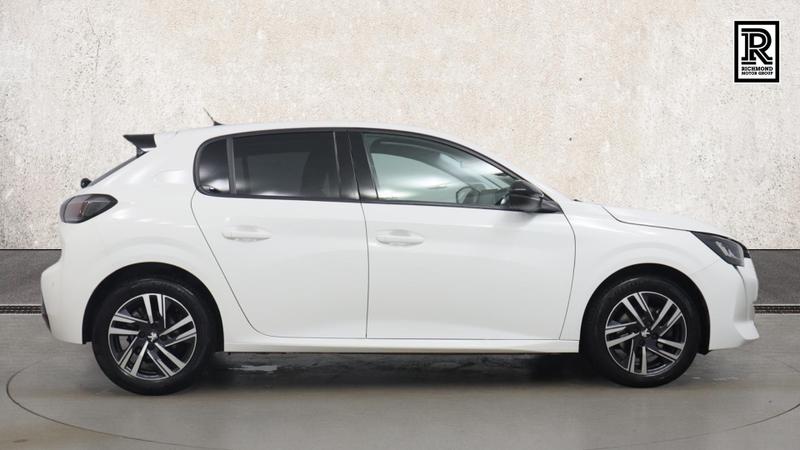 Peugeot 208 Photo cohere-45252f2774a8960fe00fb02baea92464291bea2b.jpg