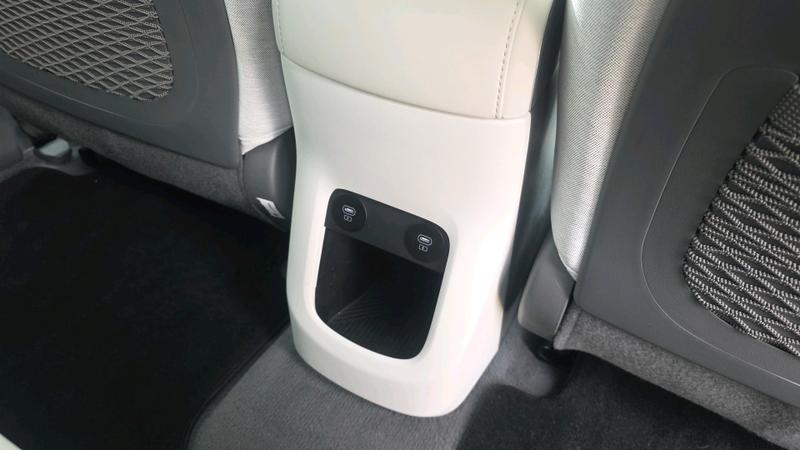 Hyundai IONIQ 5 Photo cohere-4562a3cb115e15b304bba41a49c41f705c332d29.jpg