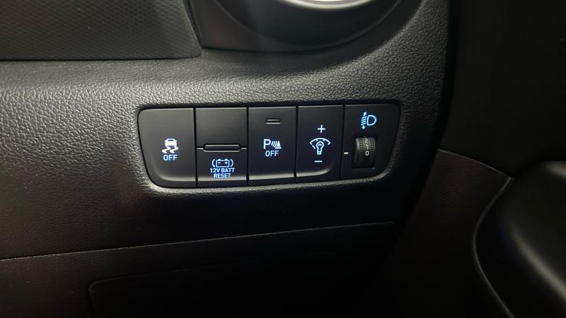 Hyundai KONA Photo cohere-462ba795dbd45888a96b27b920aee3cc357c3c49.jpg