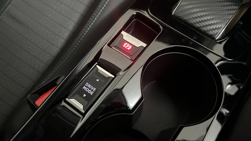 Peugeot 208 Photo cohere-46d75db8aa8325efc3b62e7f3eadc2966b6e5c7f.jpg