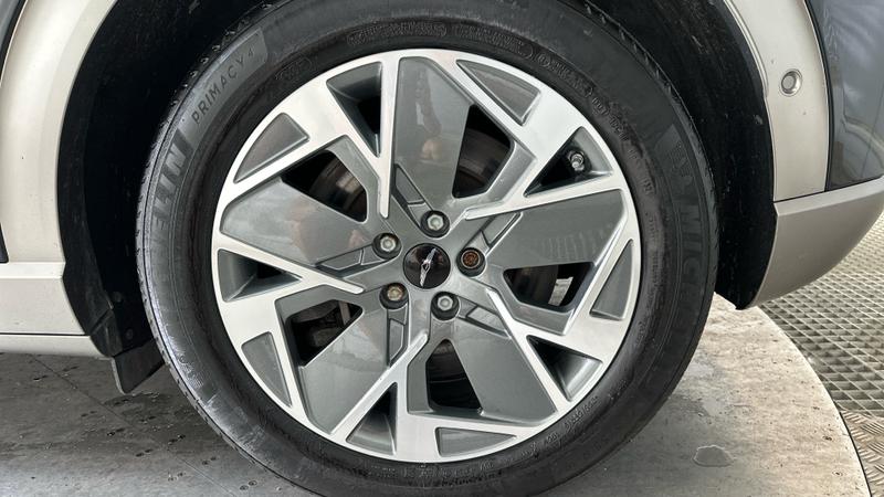Genesis GV60 Photo cohere-470ce4276f87062cda8575ca3160884e980c71dd.jpg