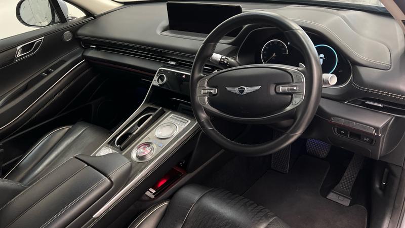 Genesis GV80 Photo cohere-4776698b5bd2ff2e6f938c5709ff430330f3a809.jpg
