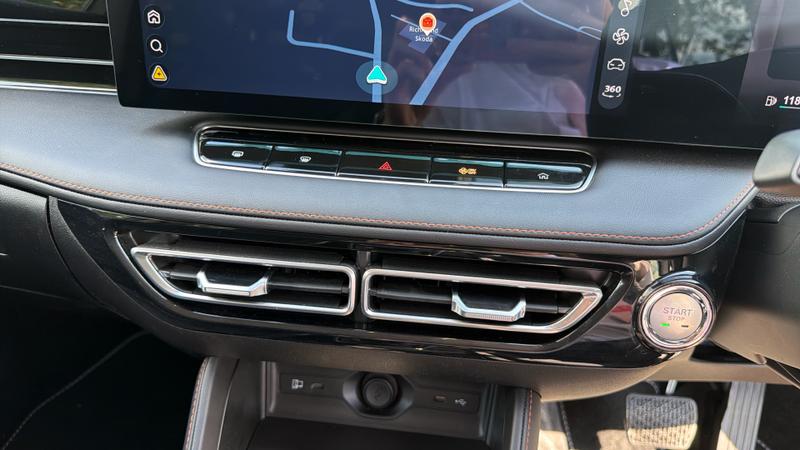 MG HS Hybrid+ Photo cohere-4896c495c9580ec958531cd1a993424968bfe263.jpg