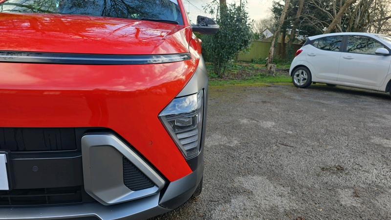 Hyundai KONA Photo cohere-48e00e56d8b68e5d1e91a0d80bee69af8a2ea442.jpg