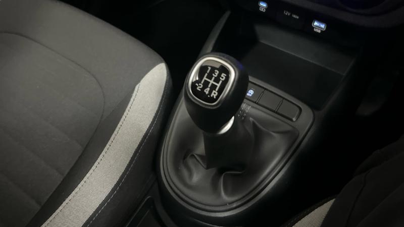 Hyundai i10 Photo cohere-49f161c067764d0ef0e1e67b71582429f398459e.jpg