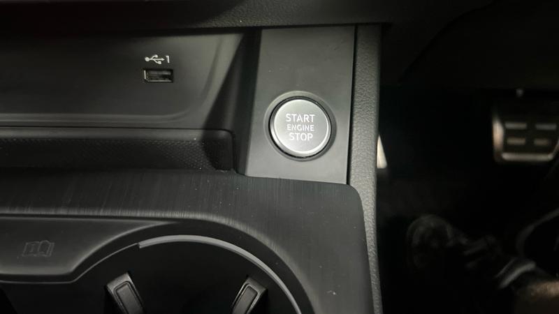 Audi A4 Photo cohere-4a93f411afbbb28e29a21ce4a71d00cdbbeed442.jpg