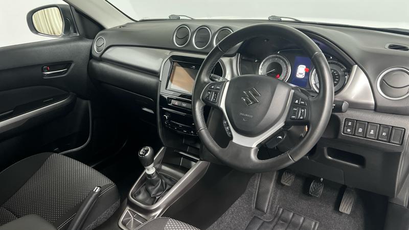 Suzuki VITARA Photo cohere-4b2e47a532dc274a19fcebbc0b929cdaee852e98.jpg