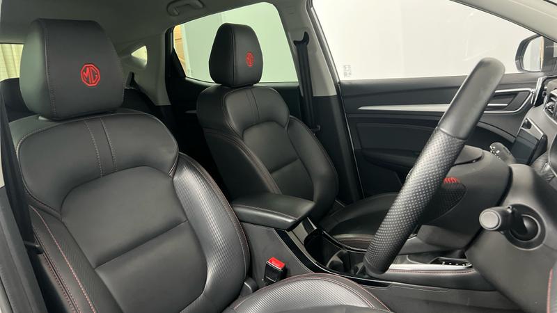 MG ZS Photo cohere-4b364b565b7f66cdf06bd64e1a0e919634ebf7d6.jpg