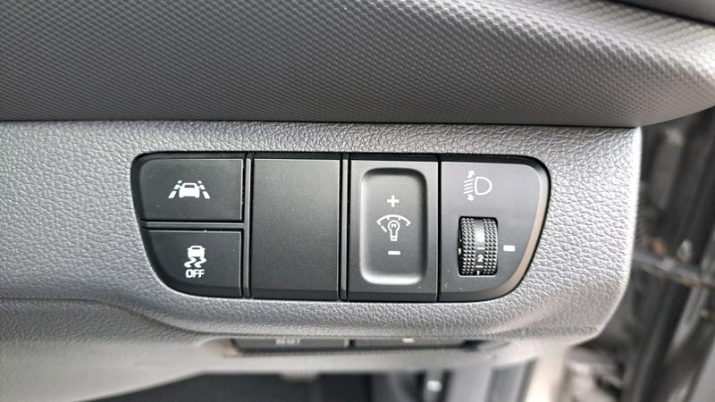 Hyundai IONIQ Photo cohere-4d711d6023049c6fbb4568bcbb647032253cde7c.jpg