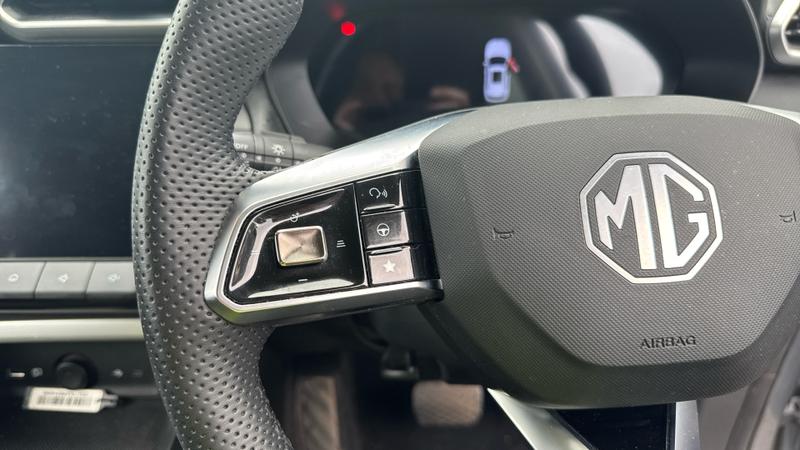 MG MG ZS Photo cohere-4d8b7d485d60f2de7b20b75df2e1cdbac018a93c.jpg