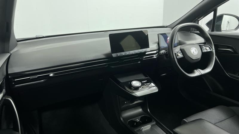 MG MG4 EV Photo cohere-4db1afc010aea58ab95136f366c9d6bdb744c4ef.jpg