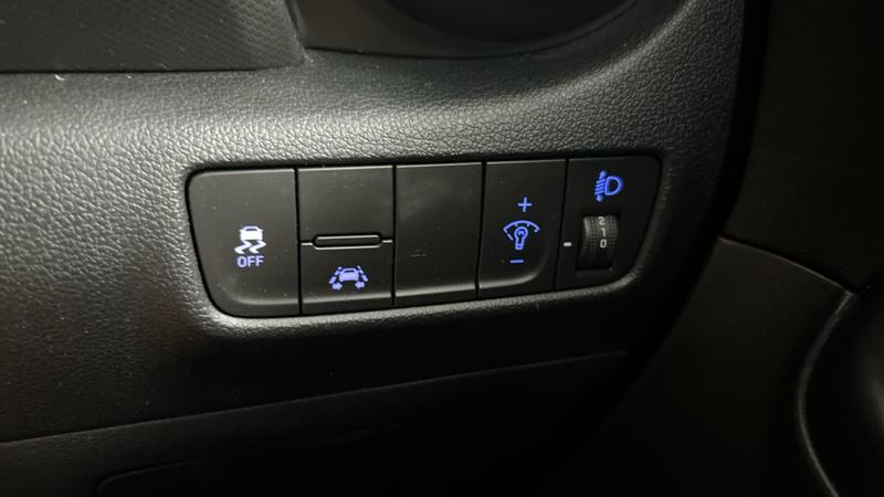 Hyundai KONA Photo cohere-4e0f6f464ff05958c4e82dea0bdc4308f6217282.jpg