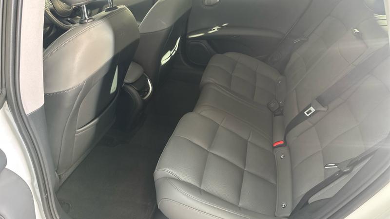 MG MG IM5 SM Photo cohere-4ee23832b3ed648a438c57b4848762909bfce69e.jpg