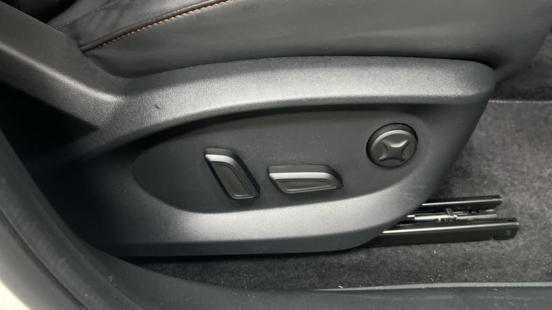 MG HS PHEV 24MY Photo cohere-4ef60c7c276a04483187784e96fd8965d671d0f3.jpg