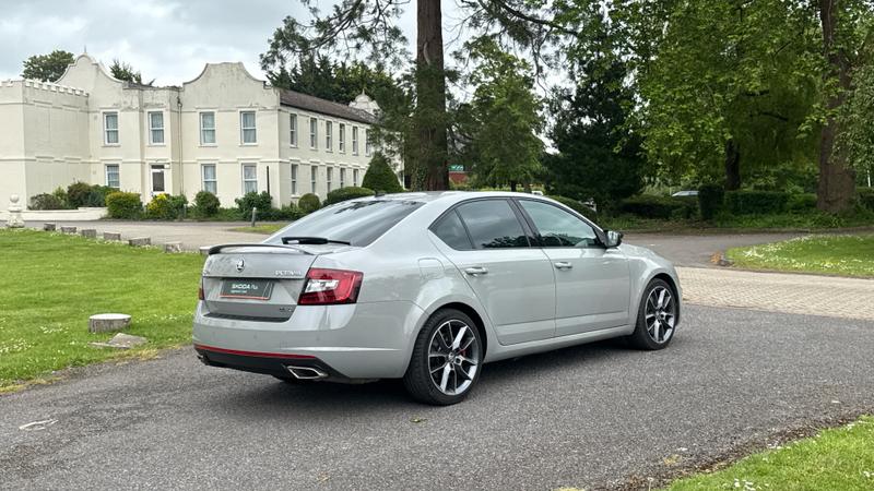 Skoda Octavia Photo cohere-4f8d86a1fc62c88381942fb806d0ab57911f86d9.jpg