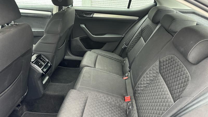 Skoda SUPERB Photo cohere-5083edef088285b1bdde2e70e367935b314046ea.jpg