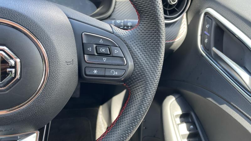 MG ZS Photo cohere-512fd6f2798568f2cb9c8168ad01120bd83f079a.jpg