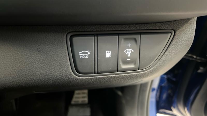 Genesis G70 Photo cohere-51fa84cee6ddaa49bb8ae2d46d0bf110fa6d0e19.jpg