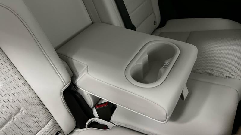Hyundai santa fe Photo cohere-52363f215f118cf43980a2b44e552113a6984279.jpg