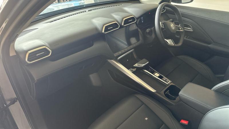 MG ZS Hybrid+ Photo cohere-526021498926a71a987a6fdcc2596c4ba7a844b3.jpg