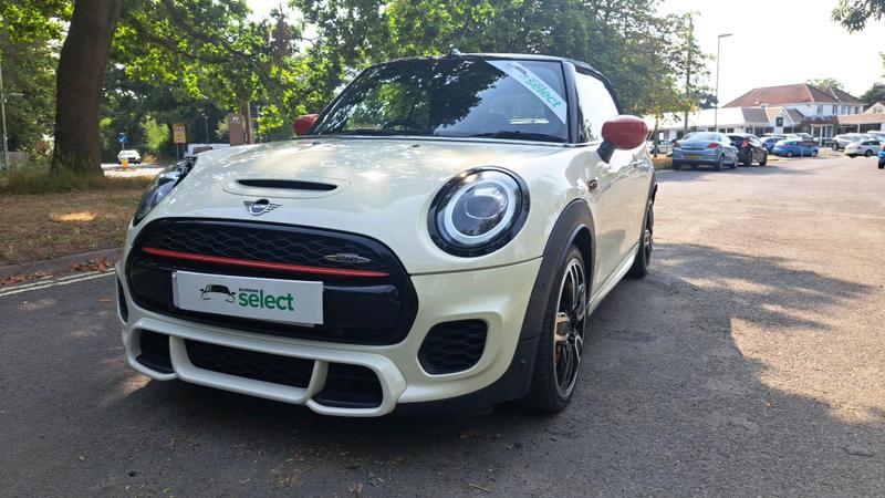 Mini Convertible Photo cohere-53a1170a3cb81d7fb5f6a8cc5727c5252f1723eb.jpg