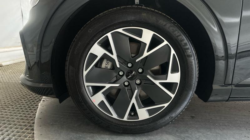 Genesis GV60 Photo cohere-54b22b607c0e171dcbd394c682d77afc0a84c4e2.jpg