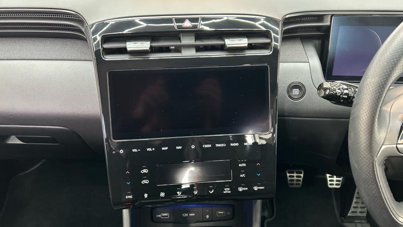 Hyundai TUCSON Photo cohere-54f0c68fa5359f7acb128b2f47a14fbe7ce160e8.jpg
