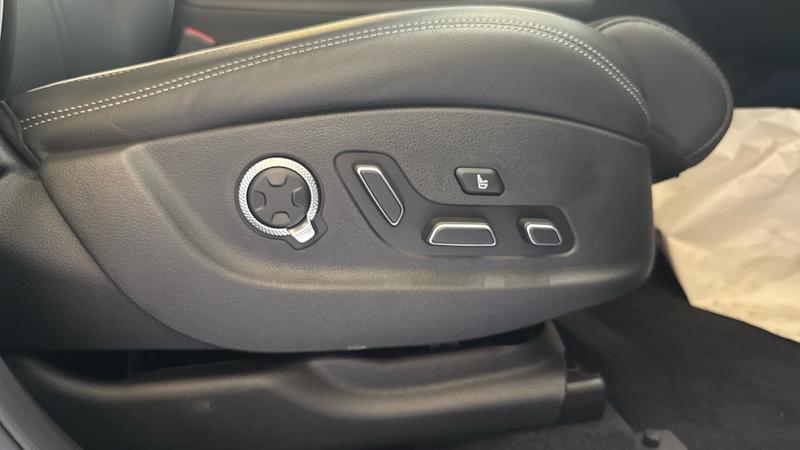 Genesis GV70 Photo cohere-558d9da77136e59e77e625c85c466f74f9938b2b.jpg