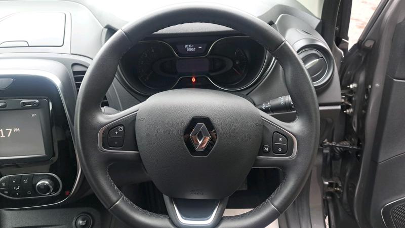 Renault Captur Photo cohere-566587fca9886836ea04a3fdfdd3d1856c725136.jpg
