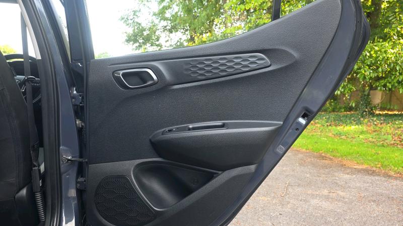 Hyundai i10 Photo cohere-567c4f6450922e7d25e481c06ec22c6cd9120752.jpg