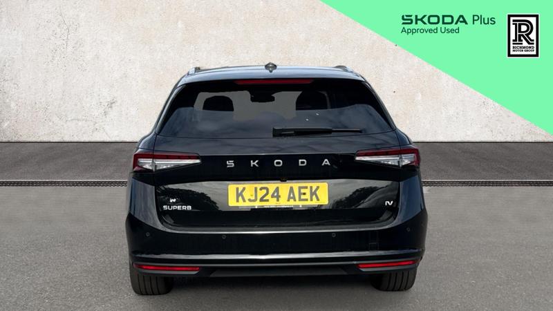 Skoda SUPERB Photo cohere-56ac2e72b2de4982548d09f2ee139312399fd98b.jpg