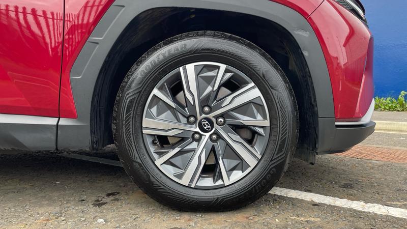 Hyundai TUCSON Photo cohere-56b0a017d4ead74416ae8b873a7ce573a509b12e.jpg