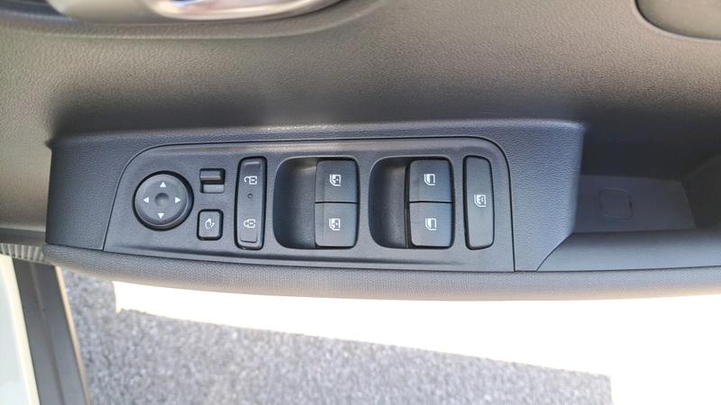 Hyundai INSTER Photo cohere-56dbbe5eb66bf2329dd9f49f2afab96966ff65b4.jpg