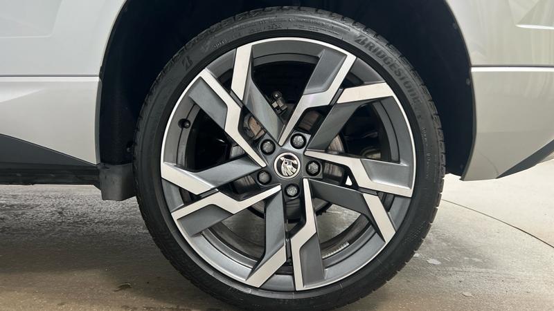Skoda KAROQ Photo cohere-56eb5ff2bda1f01747a693db0318d80070620d6c.jpg