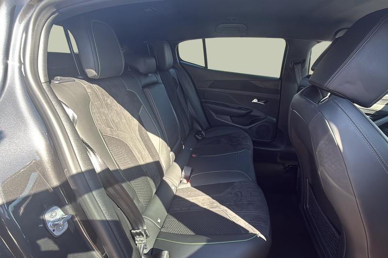 Peugeot 408 Photo cohere-575b7ad3a6d8328efafc2023dbc7ef90c36cb846.jpg