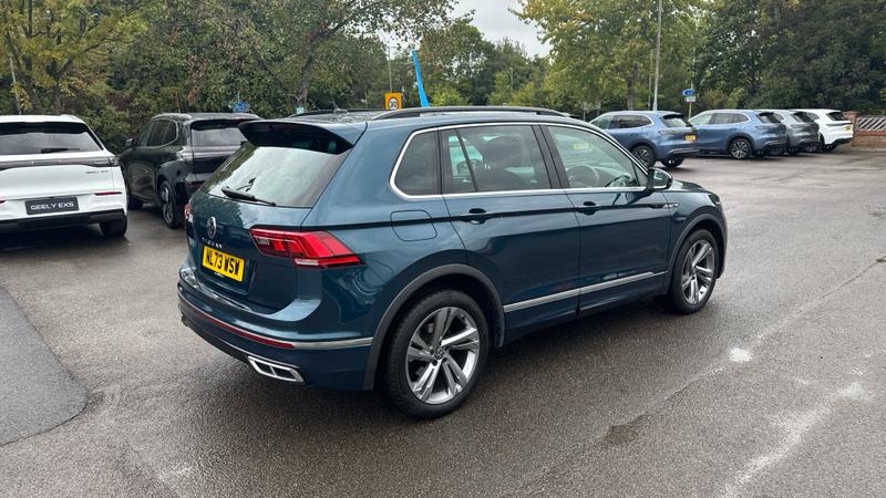 Volkswagen Tiguan Photo cohere-576a76003573cbf9bc98131ee3981b6aae17e058.jpg