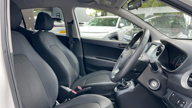 Hyundai i10 Photo cohere-578392cc7879ddb156e83fb4376713eafcf4df63.jpg